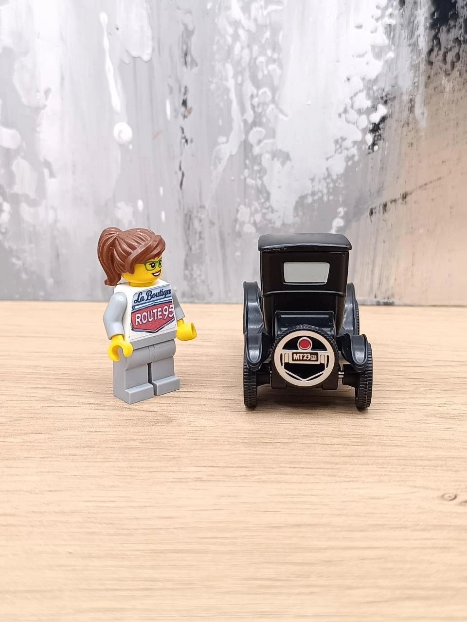 Carro Cars Lizzie - Brinquedo novo (CHS07) – photo 6